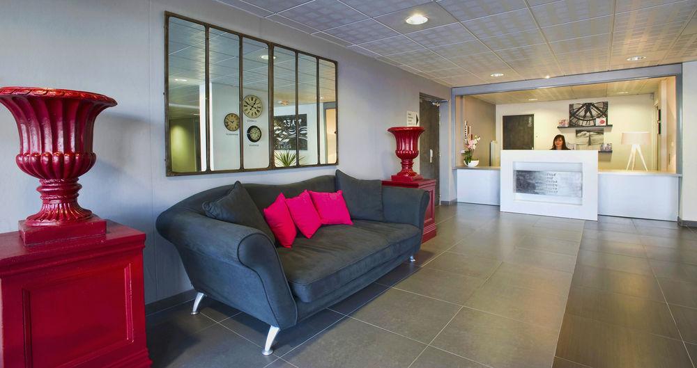 Teneo Apparthotel Bordeaux Merignac - Aeroport Bagian luar foto