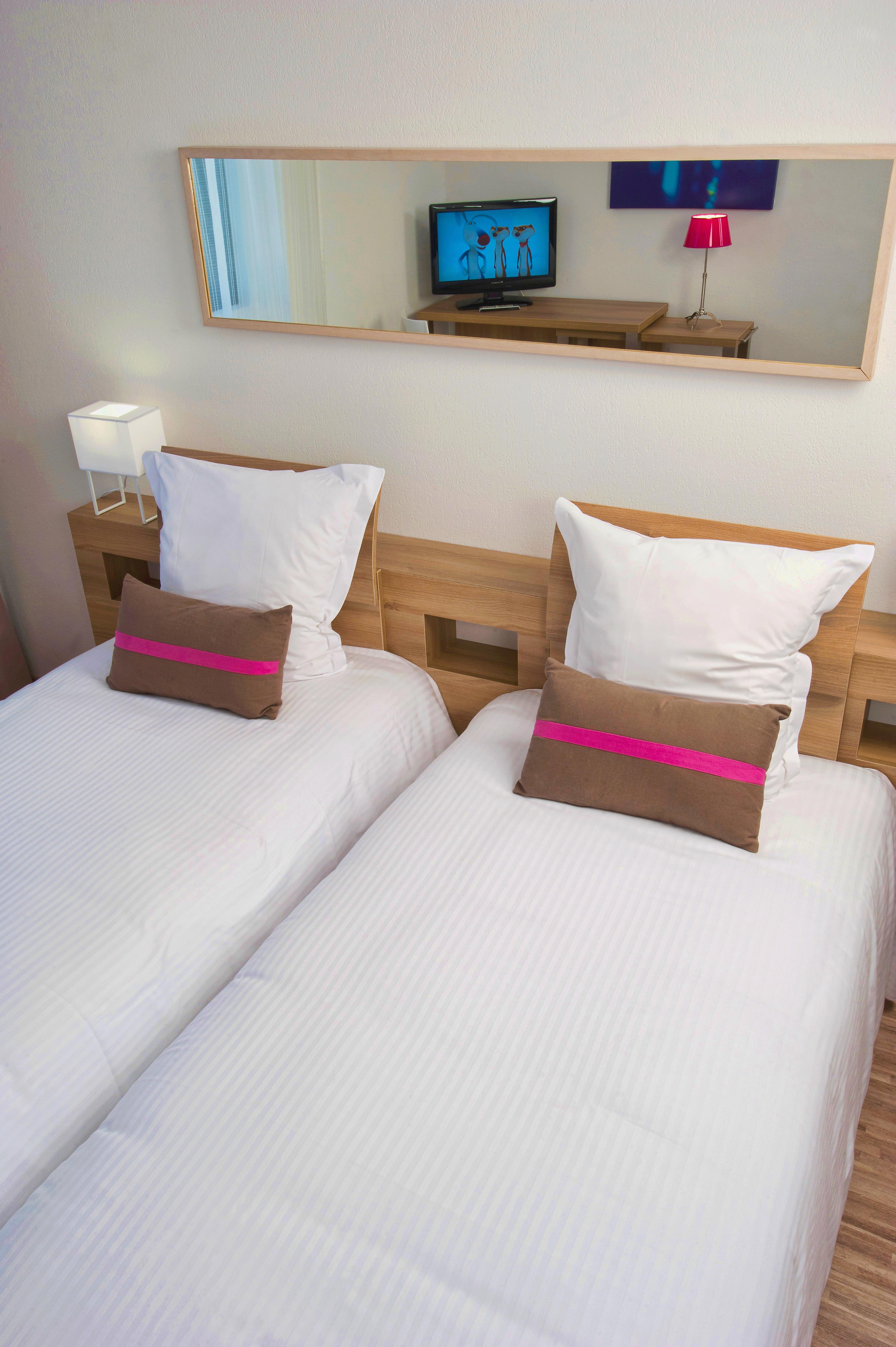 Teneo Apparthotel Bordeaux Merignac - Aeroport Bagian luar foto