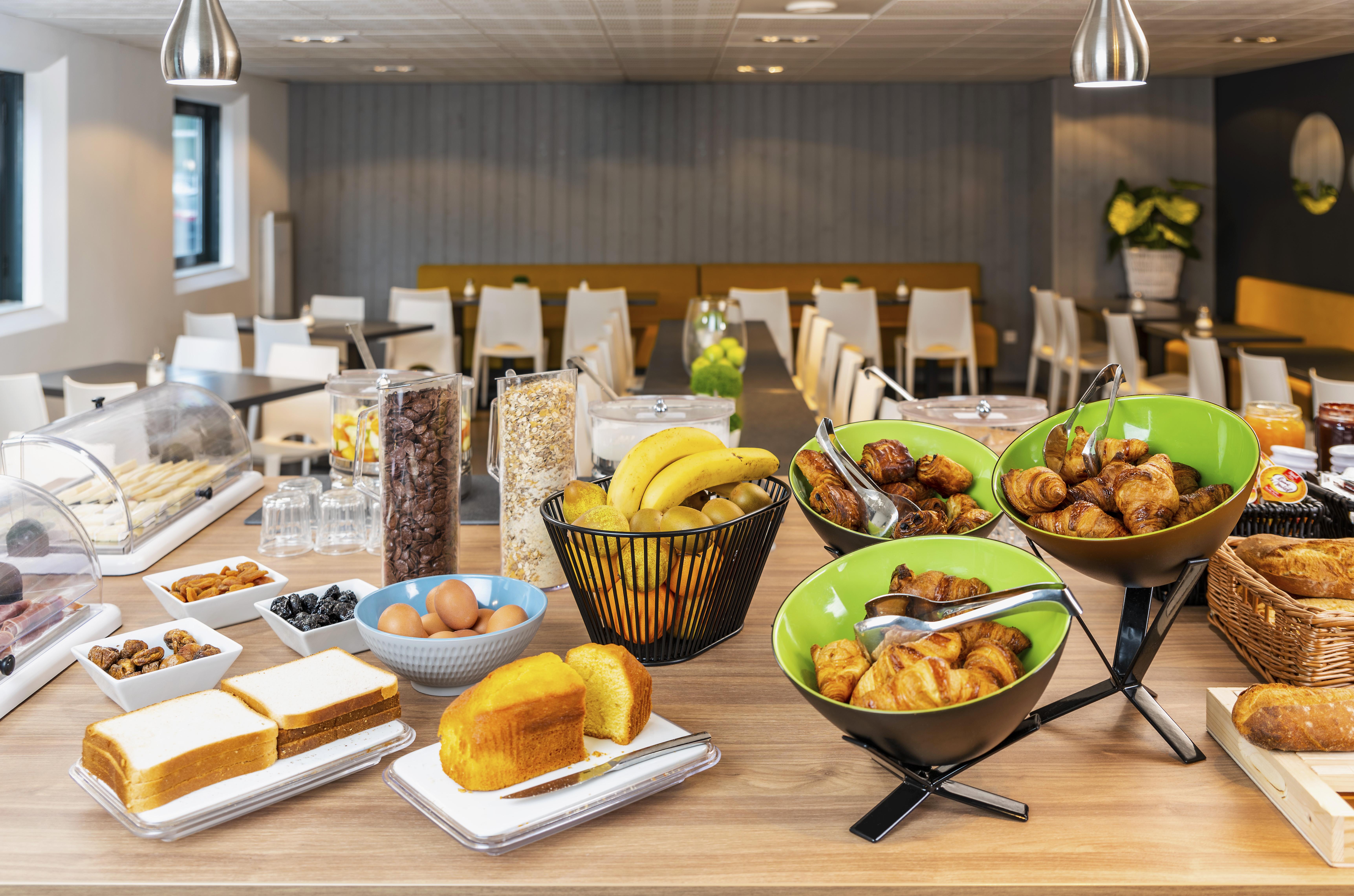 Teneo Apparthotel Bordeaux Merignac - Aeroport Bagian luar foto