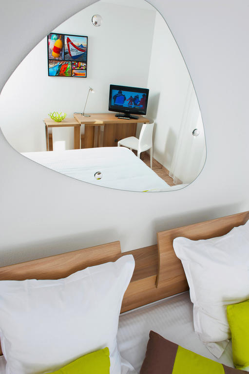 Teneo Apparthotel Bordeaux Merignac - Aeroport Bagian luar foto