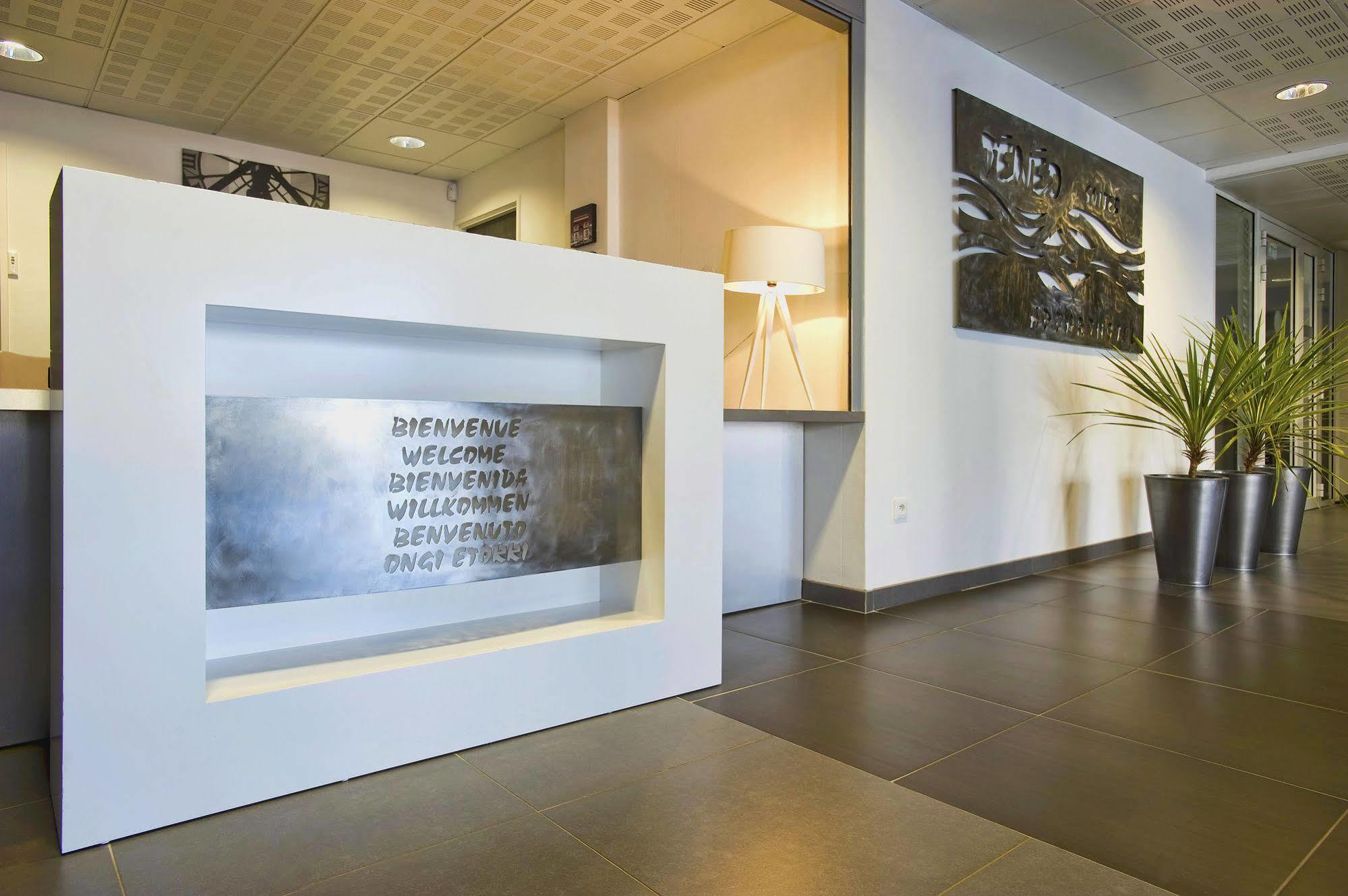 Teneo Apparthotel Bordeaux Merignac - Aeroport Bagian luar foto